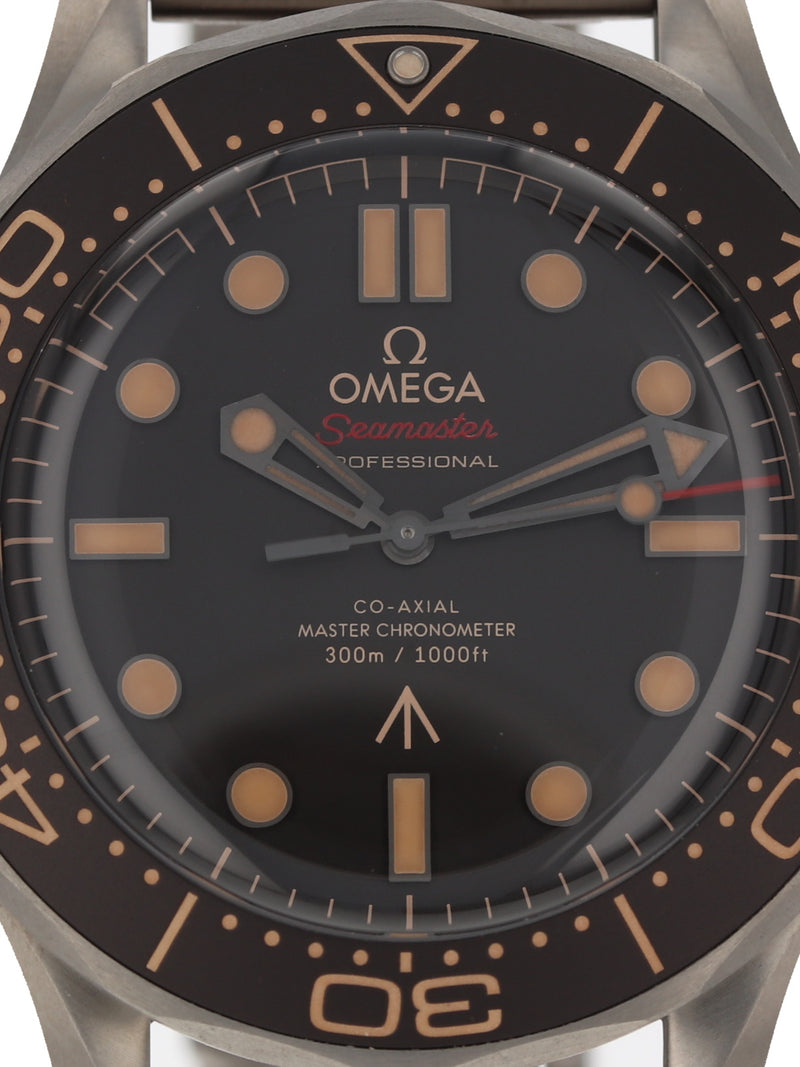 38570: Omega Titanium Limited Edition Seamaster 007, Ref. 210.90.42.20.01.001, Unworn 2021 Full Set