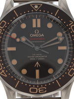 38910: Omega Titanium Limited Edition Seamaster 007, Ref. 210.90.42.20.01.001, 2022 Full Set