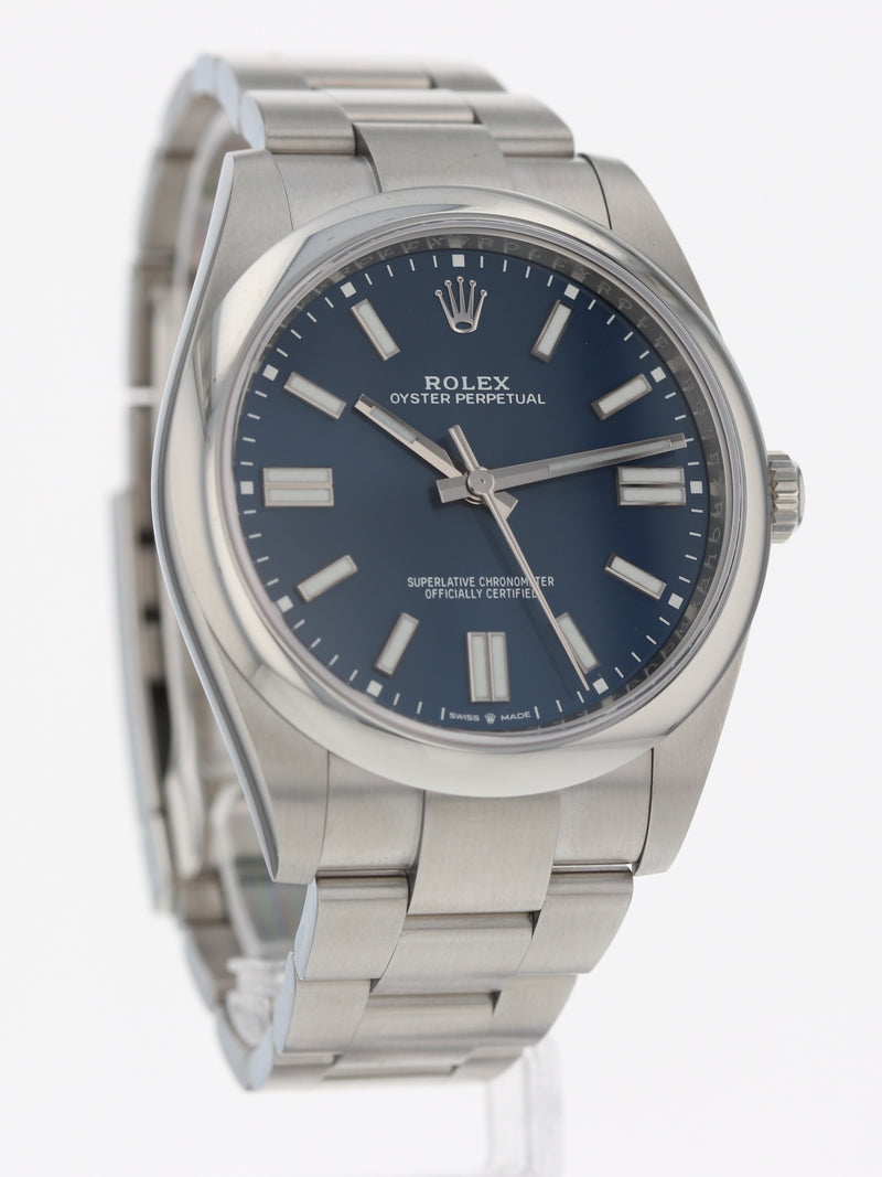 38931: Rolex Oyster Perpetual 41, Ref. 124300, Box and 2021 Card UNWORN