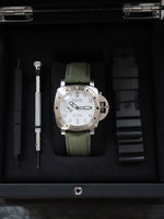 39681: Panerai Submersible Bianco, Ref. PAM02223, 2022 Full Set