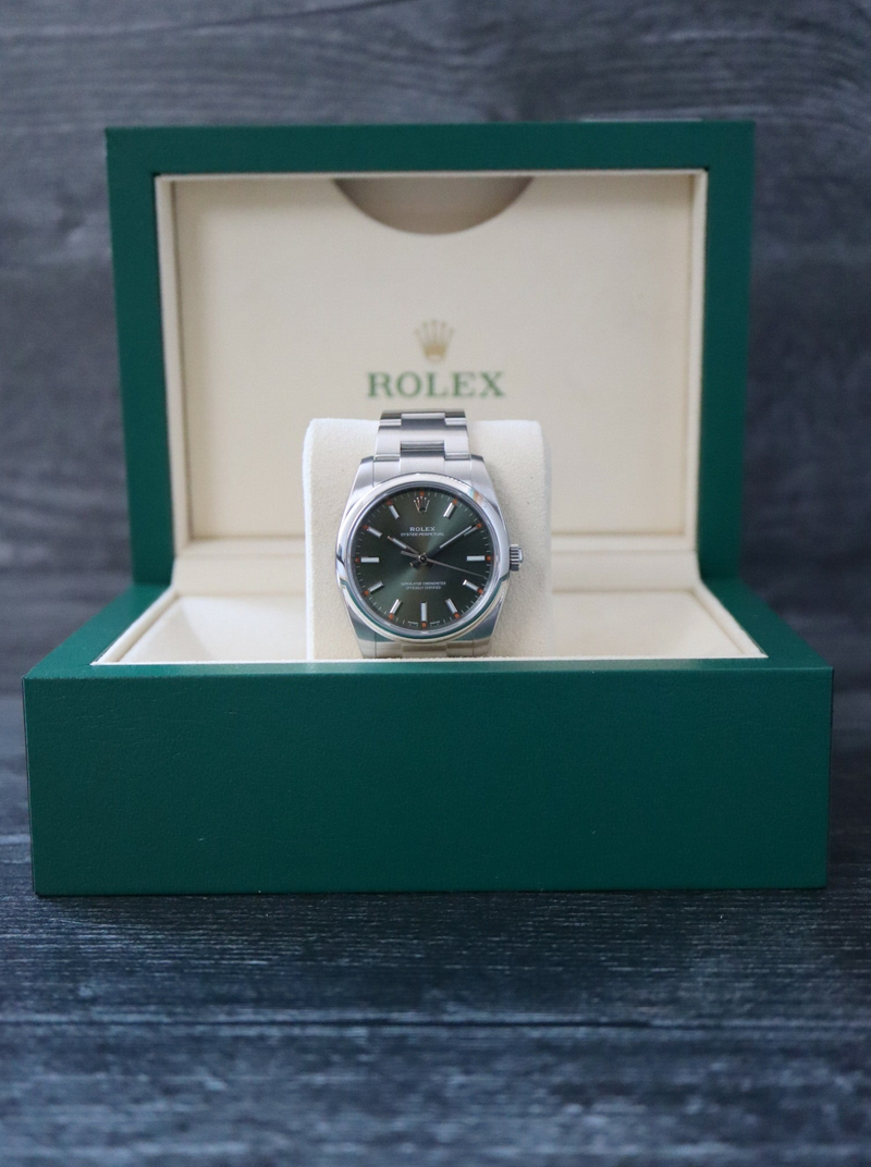 39837: Rolex Oyster Perpetual 34, Ref. 114200, Rolex Box