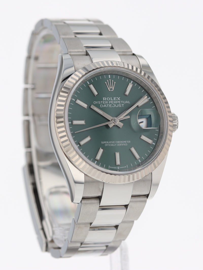 39869: Rolex Datejust 36, Ref. 126234, 2022 Full Set