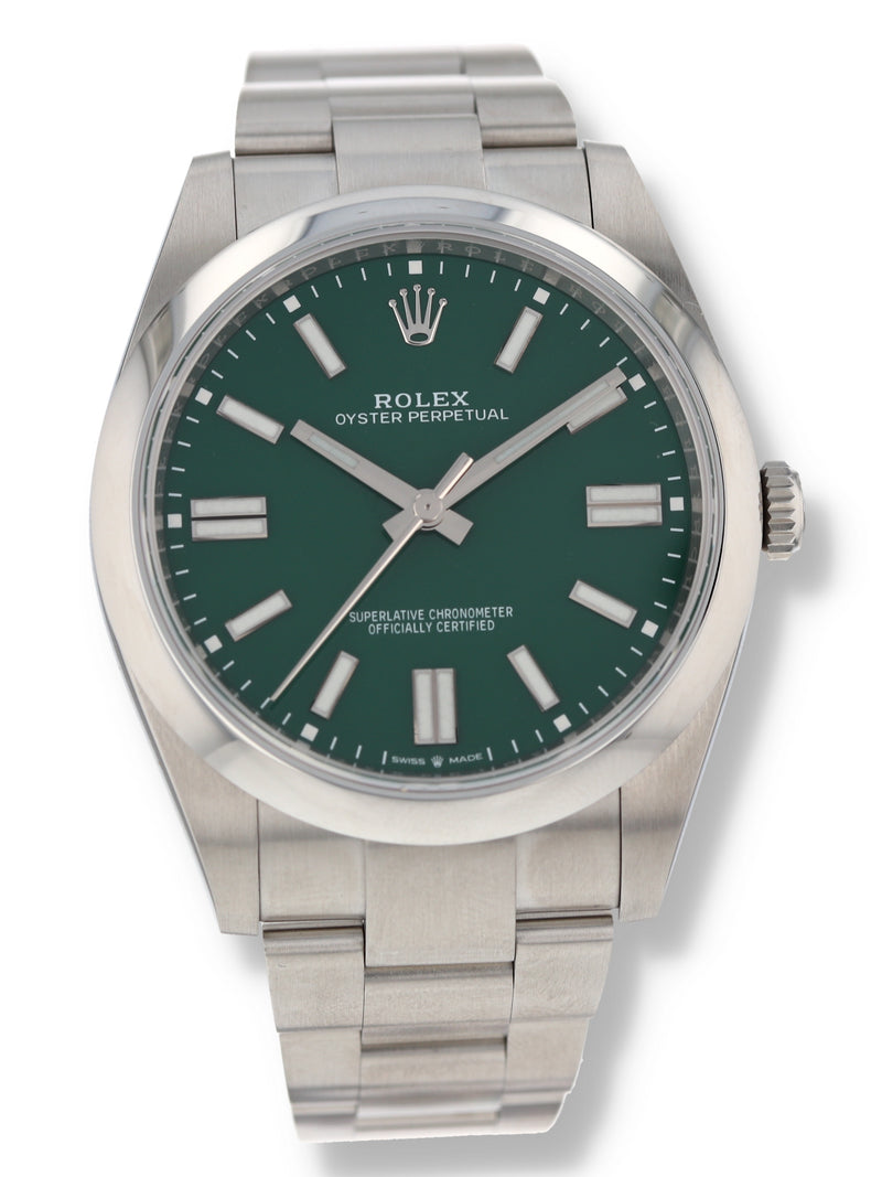 39893: Rolex Oyster Perpetual 41, Ref. 124300, 2022 Full Set