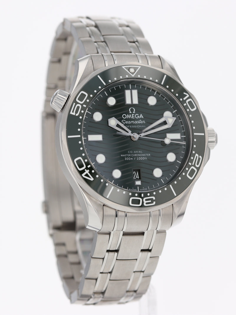 39945: Omega Seamaster Diver 300M, Ref. 210.30.42.20.10.001, Box and Card 2023