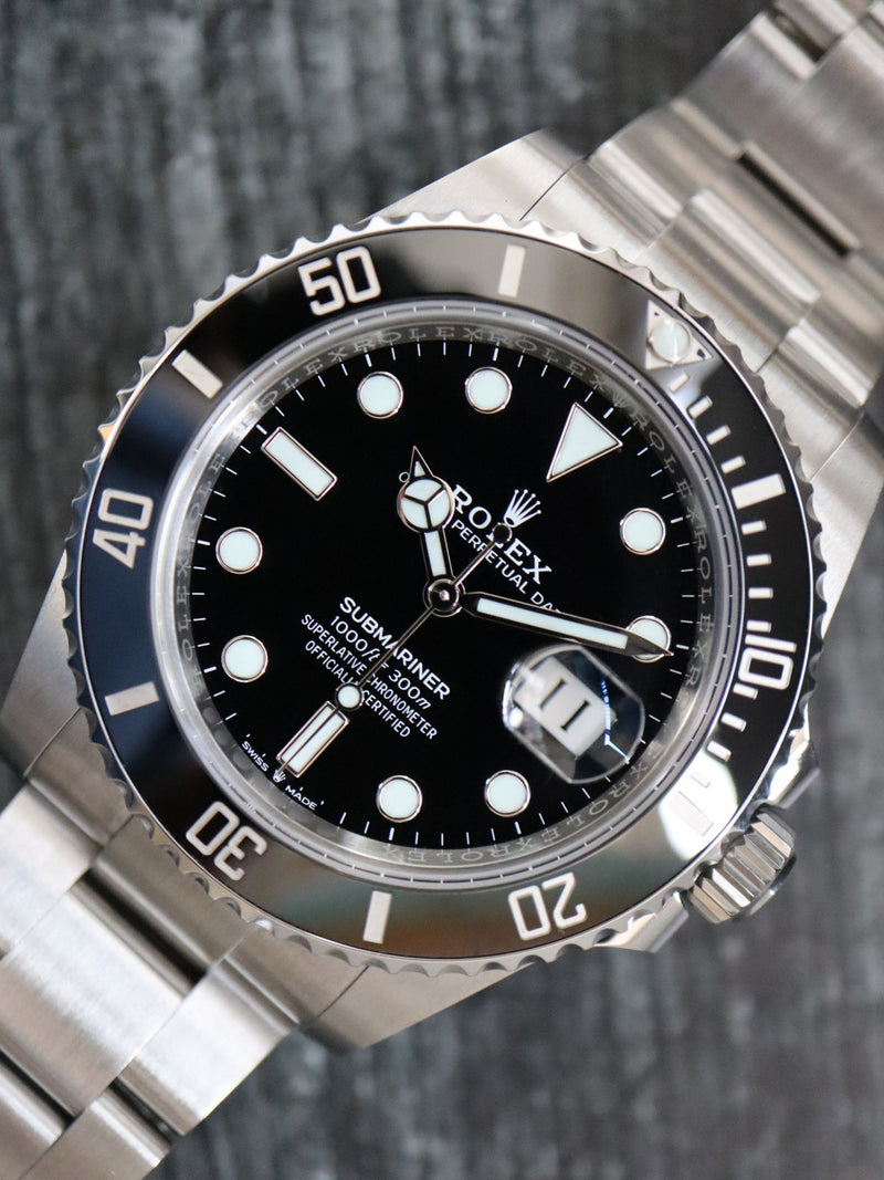 39947: Rolex Submariner 41, Ref. 126610LN, 2023 Full Set