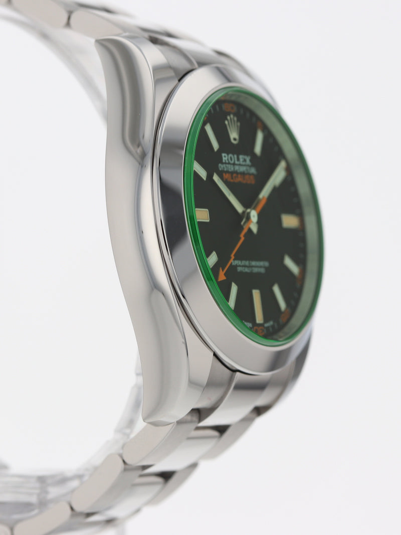 39995: Rolex Milgauss, Ref. 116400GV, 2022 Full Set