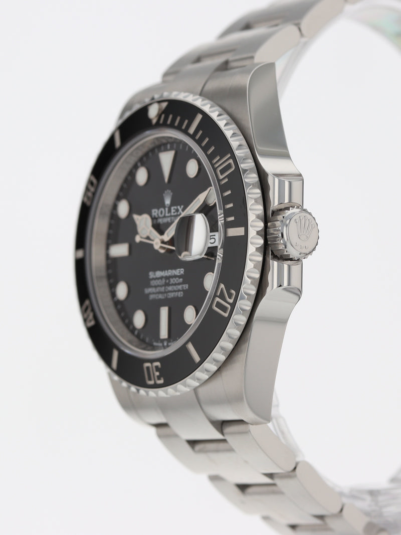 39999: Rolex Submariner 41, Ref. 126610LN, 2022 Full Set