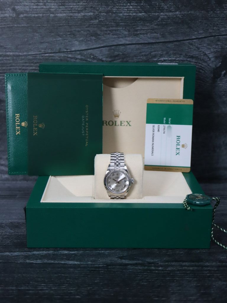 40902: Rolex Ladies Datejust 28, Ref. 279174, Box and 2020 Card