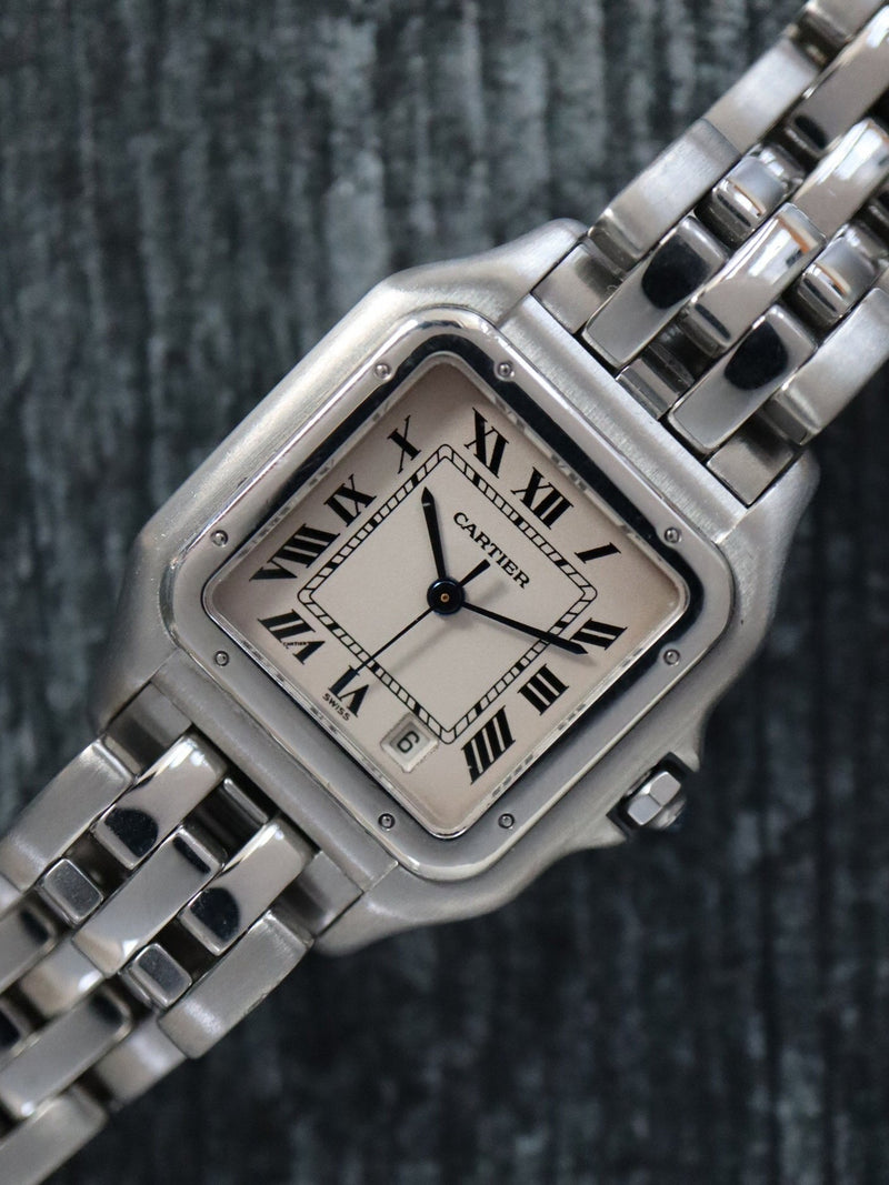 40104: Cartier Medium Panther, Quartz, Size 27mm x 36mm