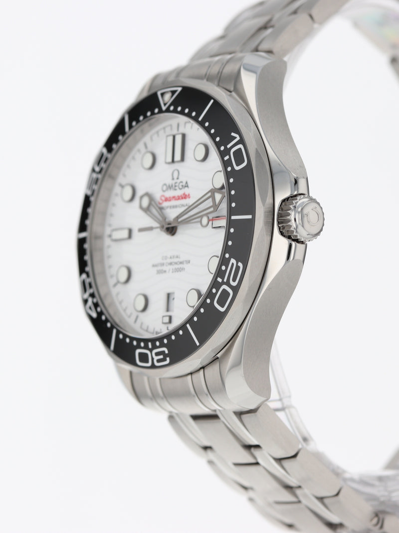 40114: Omega Seamaster Diver 300M, Ref. 210.30.42.20.04.001, Box and 2021 Card