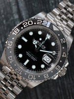 40406: Rolex GMT-Master II "Bruce Wayne", Ref. 126710GRNR, 2024 Full Set UNWORN