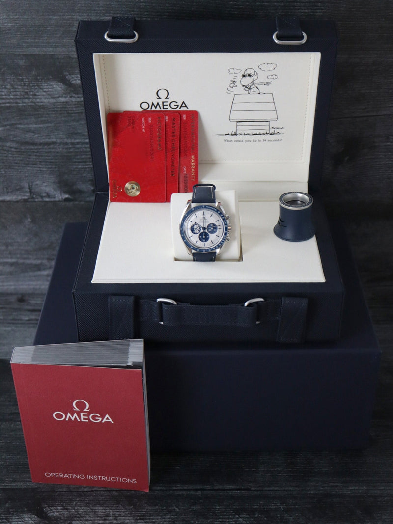 40470: Omega Speedmaster "Snoopy", Ref. 310.32.42.50.02.001, 2024 Full Set UNWORN