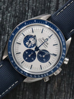 40470: Omega Speedmaster "Snoopy", Ref. 310.32.42.50.02.001, 2024 Full Set UNWORN