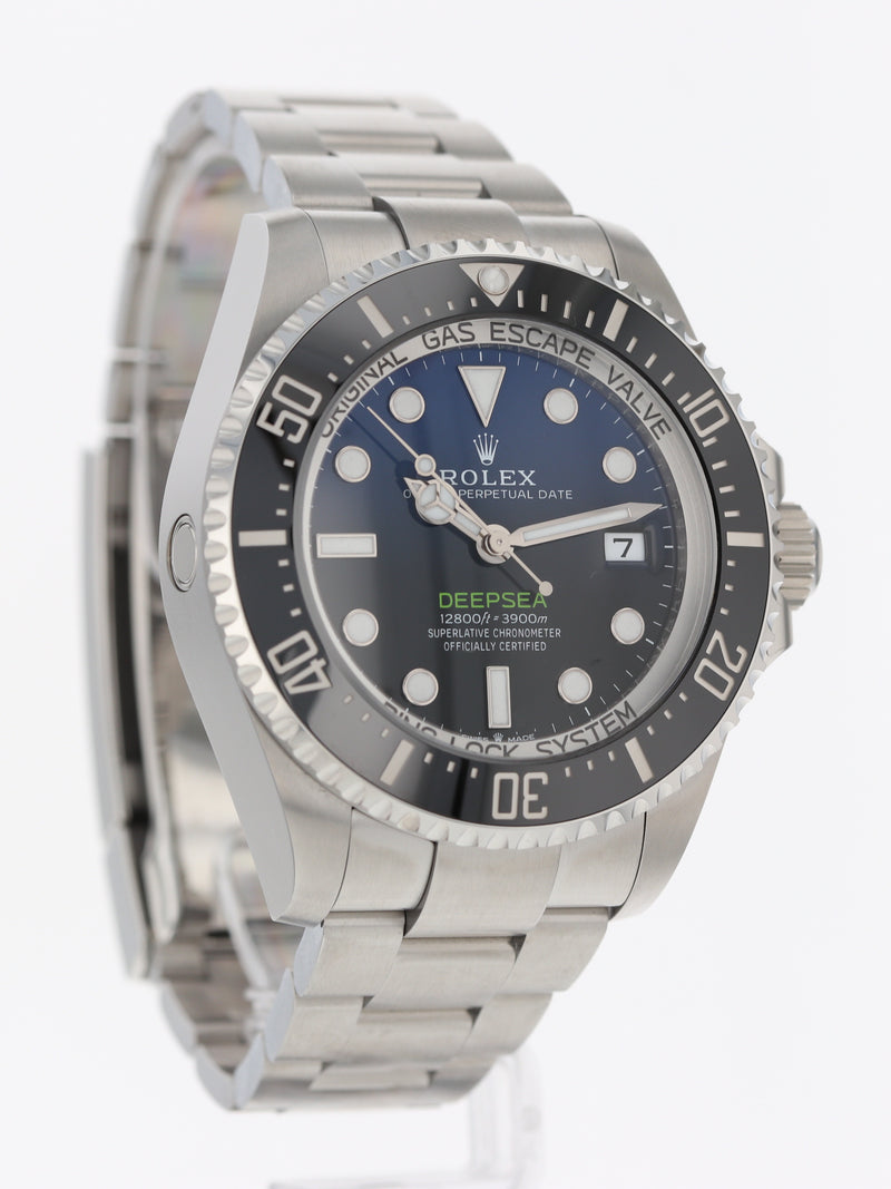 40475: Rolex DeepSea Sea-Dweller "James Cameron", Ref. 136660, 2024 Full Set UNWORN