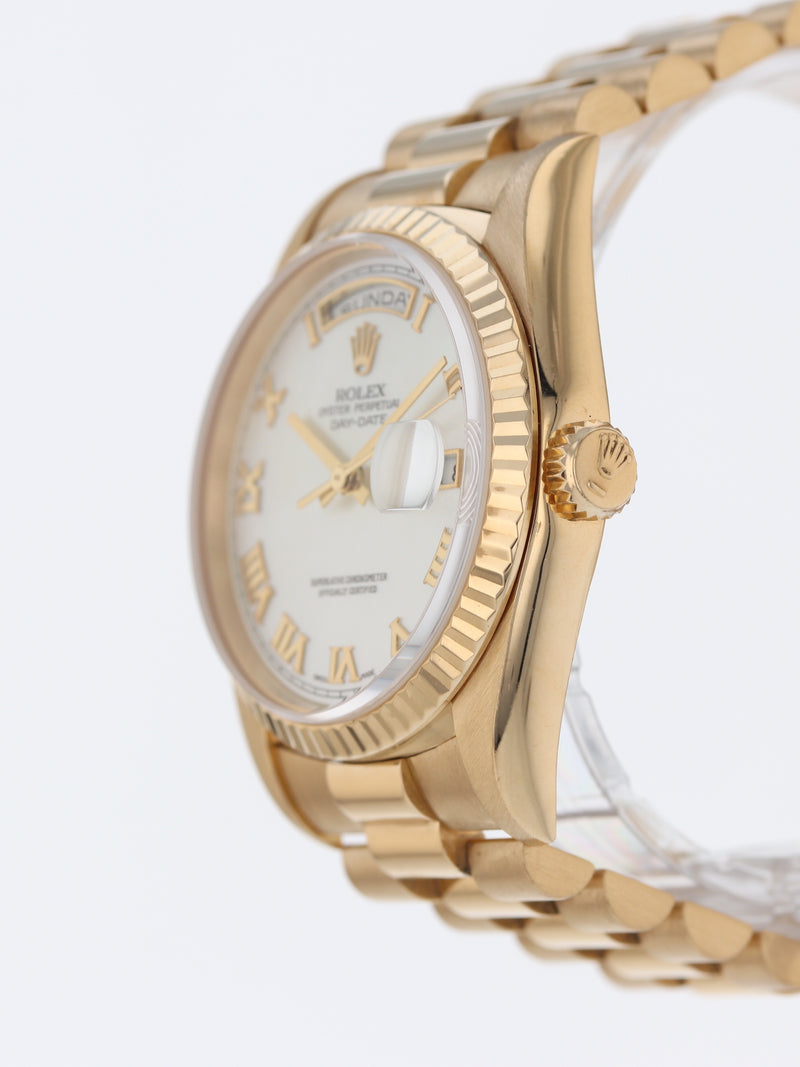 40513: Rolex 18k Yellow Gold President, Ref. 18238, Box and Papers Circa 2000