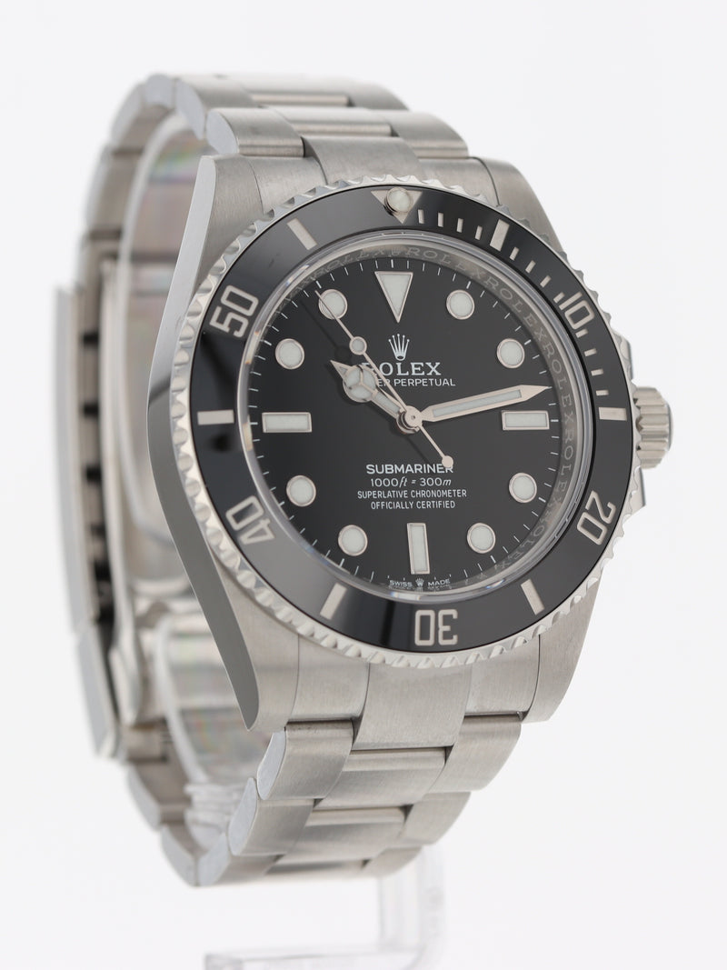 40546: Rolex Submariner "No Date", Ref. 124060, 2021 Full Set LIKE NEW