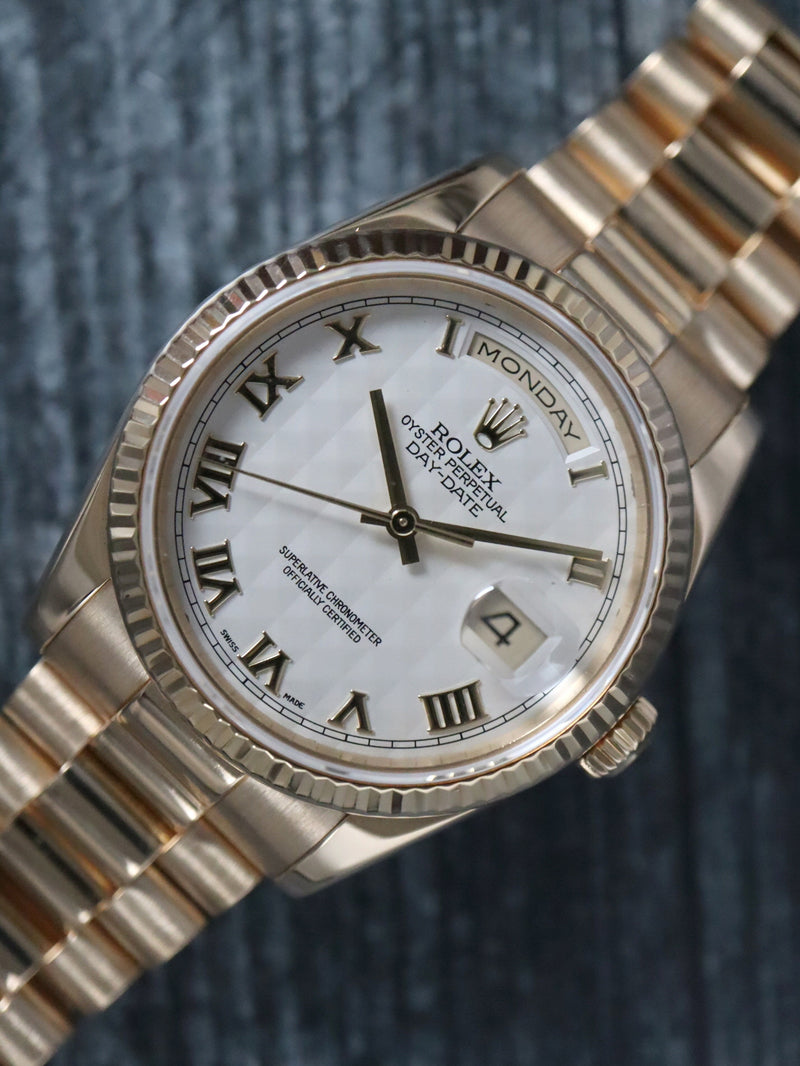 40567: Rolex 18k Yellow Gold President, Ref. 118238, Circa 2001