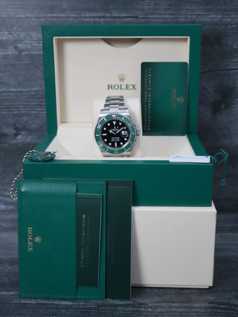 40630: Rolex Submariner 41, Ref. 126610LV, 2021 Full Set