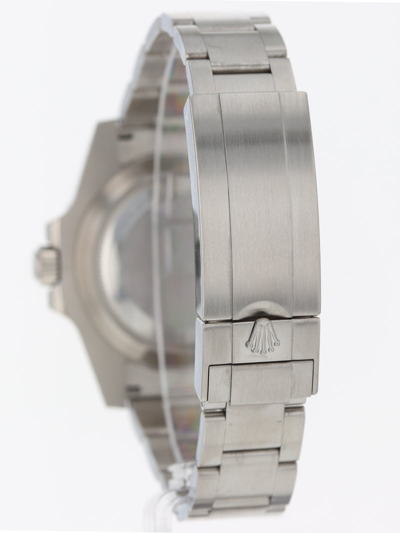 40690: Rolex Submariner 40, Ref. 116610LN, Box and 2013 Card