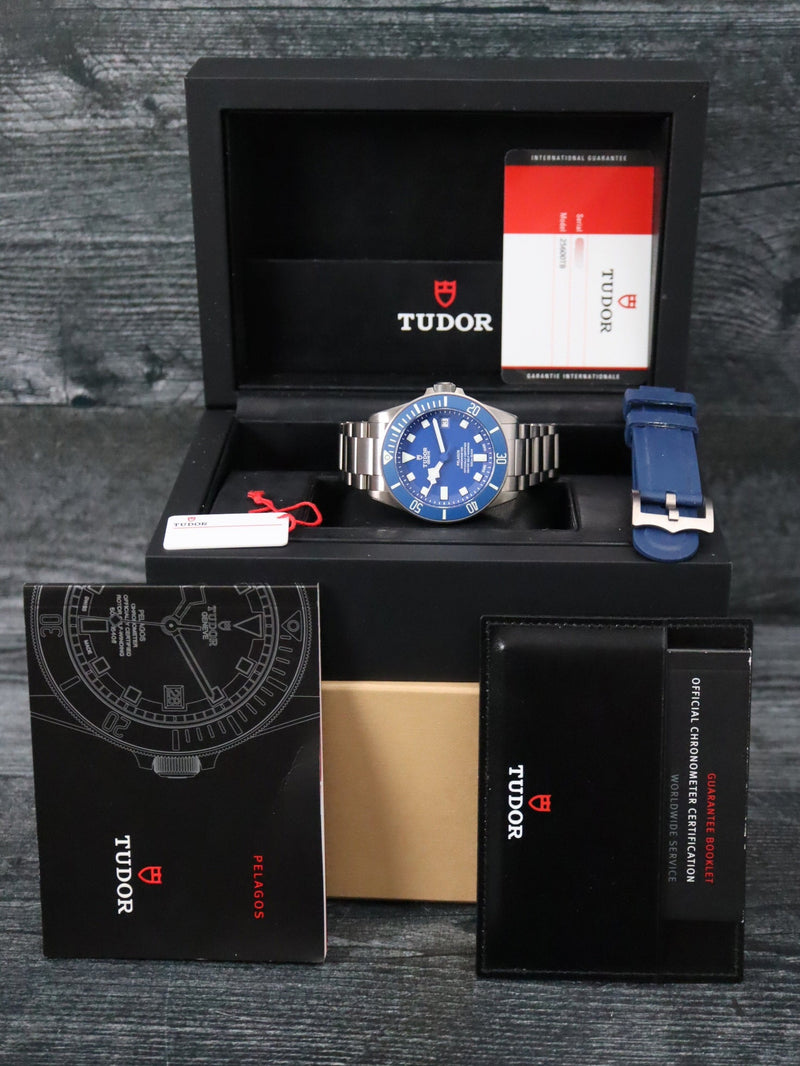 40697: Tudor Titaium Pelagos, Ref. 25600TB, Full Set 2016