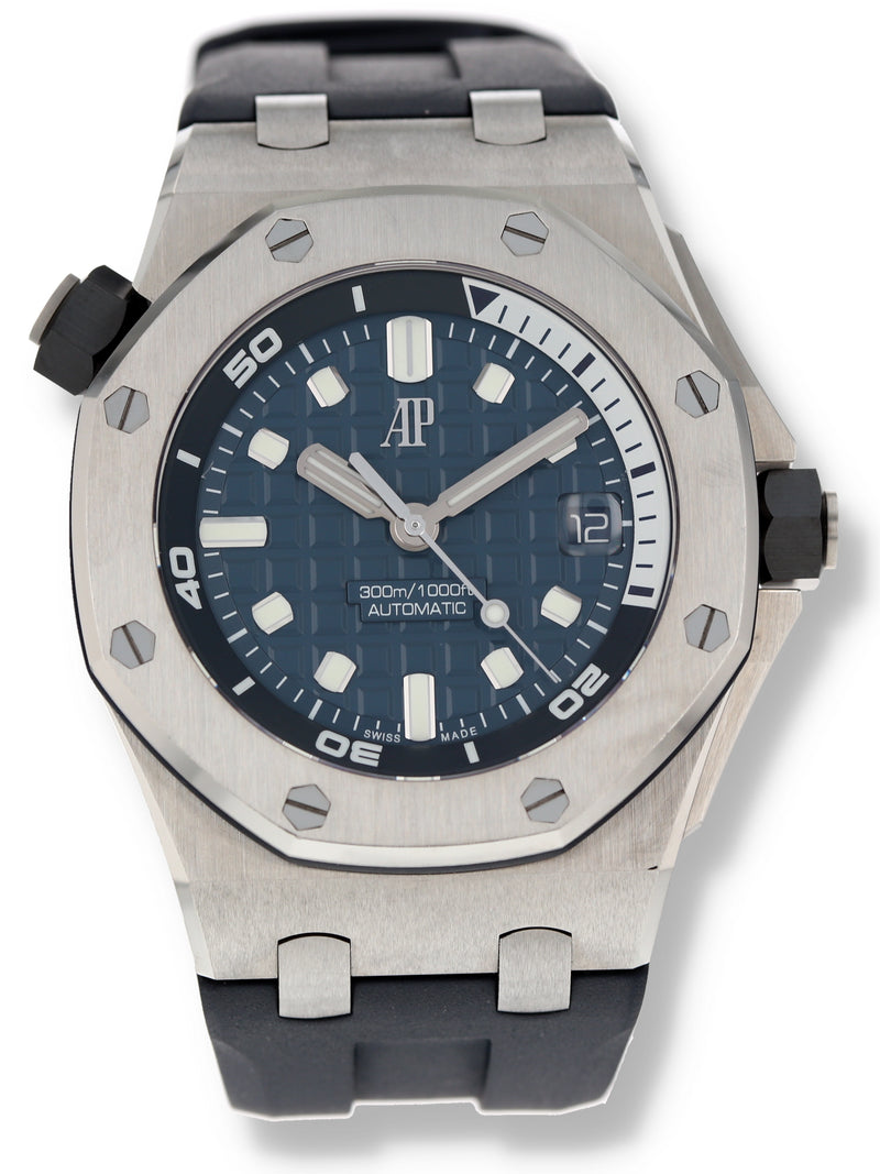 40762: Audemars Piguet Royal Oak Offshore Diver, Ref. 15720ST 15720ST.OO.A027CA.01, Box and 2025 Card