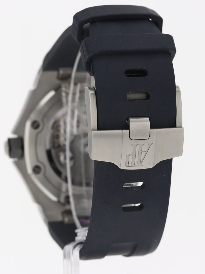 40762: Audemars Piguet Royal Oak Offshore Diver, Ref. 15720ST 15720ST.OO.A027CA.01, Box and 2025 Card
