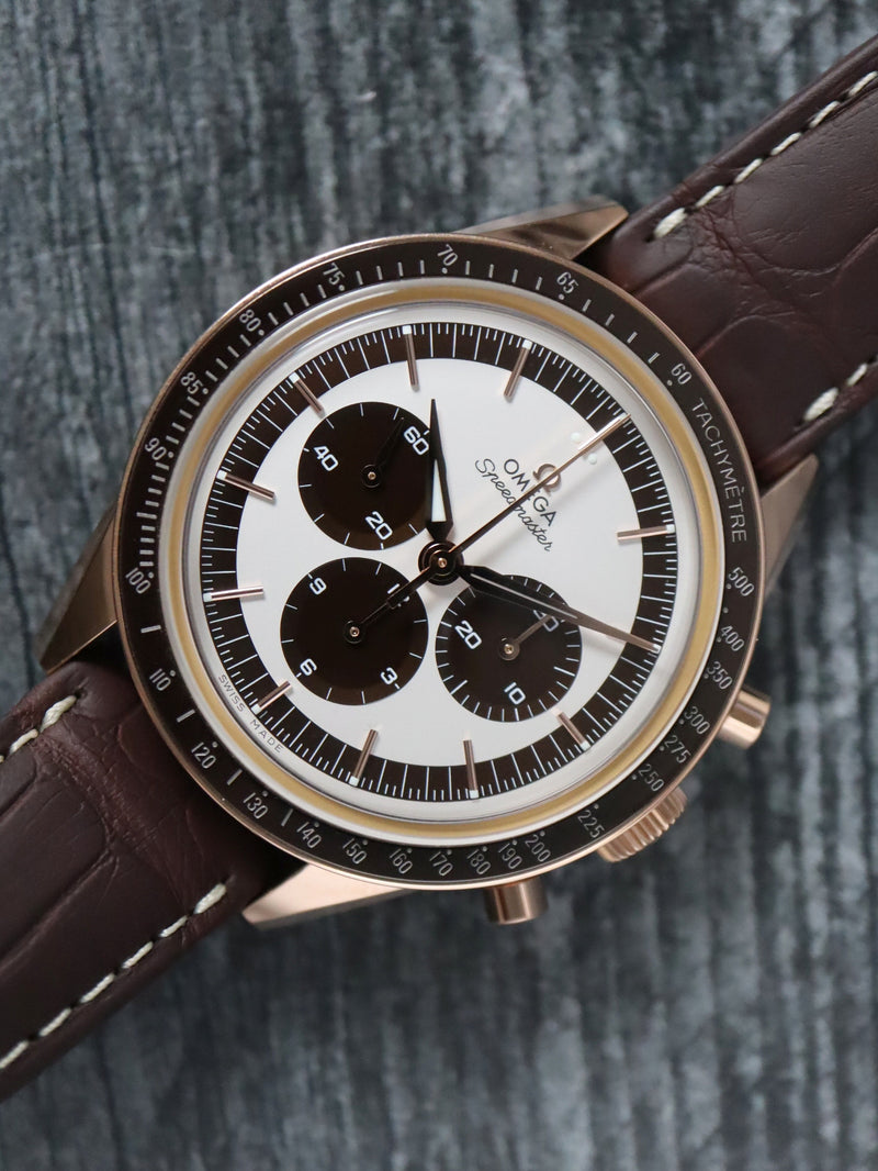 40777: Omega 18k Sedna FOIS Speedmaster Anniversary, Ref. 311.63.40.30.02.001, Box and 2021 Card