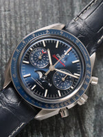 40905: Omega Speedmaster Moonphase Chronograph, Ref. 304.33.44.52.03.001, Box and Card