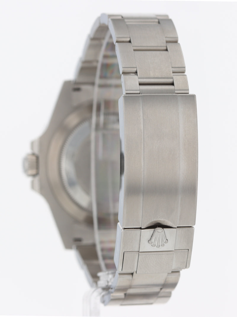 41016: Rolex Submariner "No Date", Ref. 124060, Full Set 2025 LIKE NEW