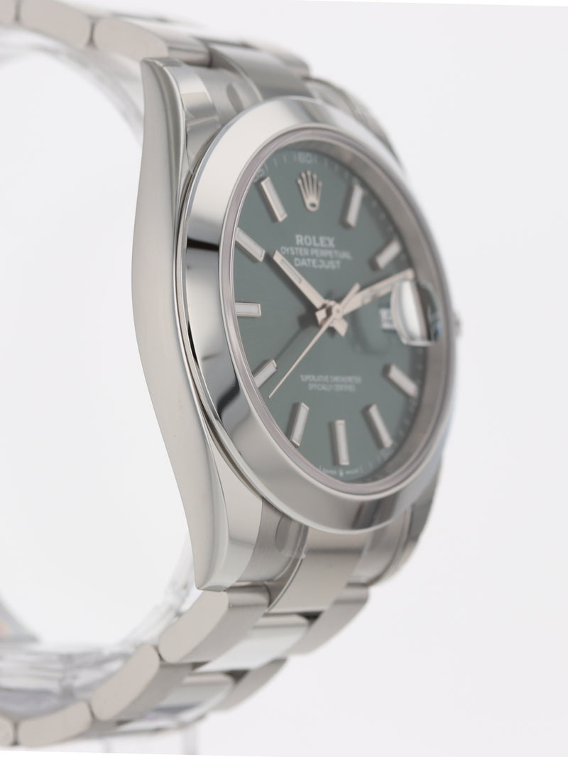 41037: Rolex Datejust 41, Ref. 126300, Full Set 2025 LIKE NEW