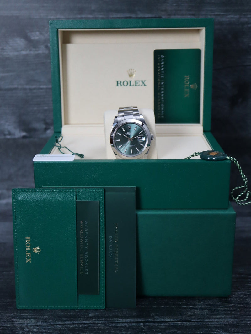 41037: Rolex Datejust 41, Ref. 126300, Full Set 2025 LIKE NEW