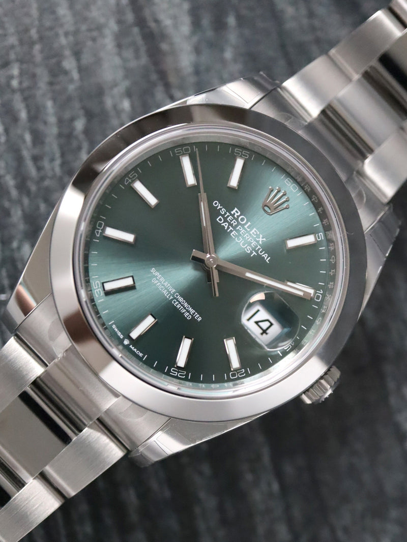 41037: Rolex Datejust 41, Ref. 126300, Full Set 2025 LIKE NEW