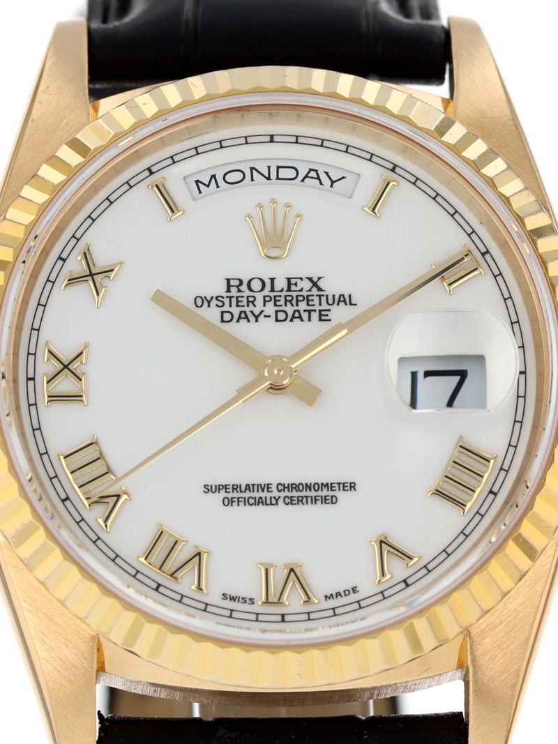 41090: Rolex 18k Day-Date, Ref. 18238, 2025 Service Card and Box