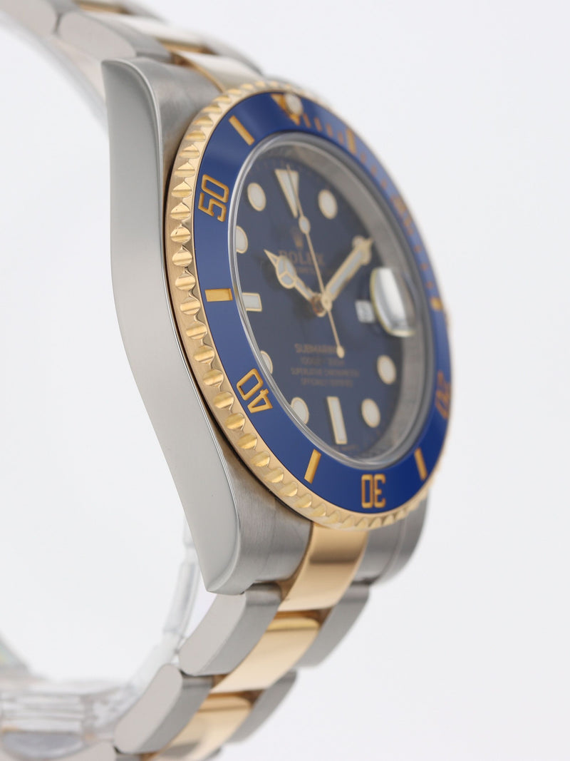 40942: Rolex Submariner 40, Ref. 116613LB, Box and Card 2018