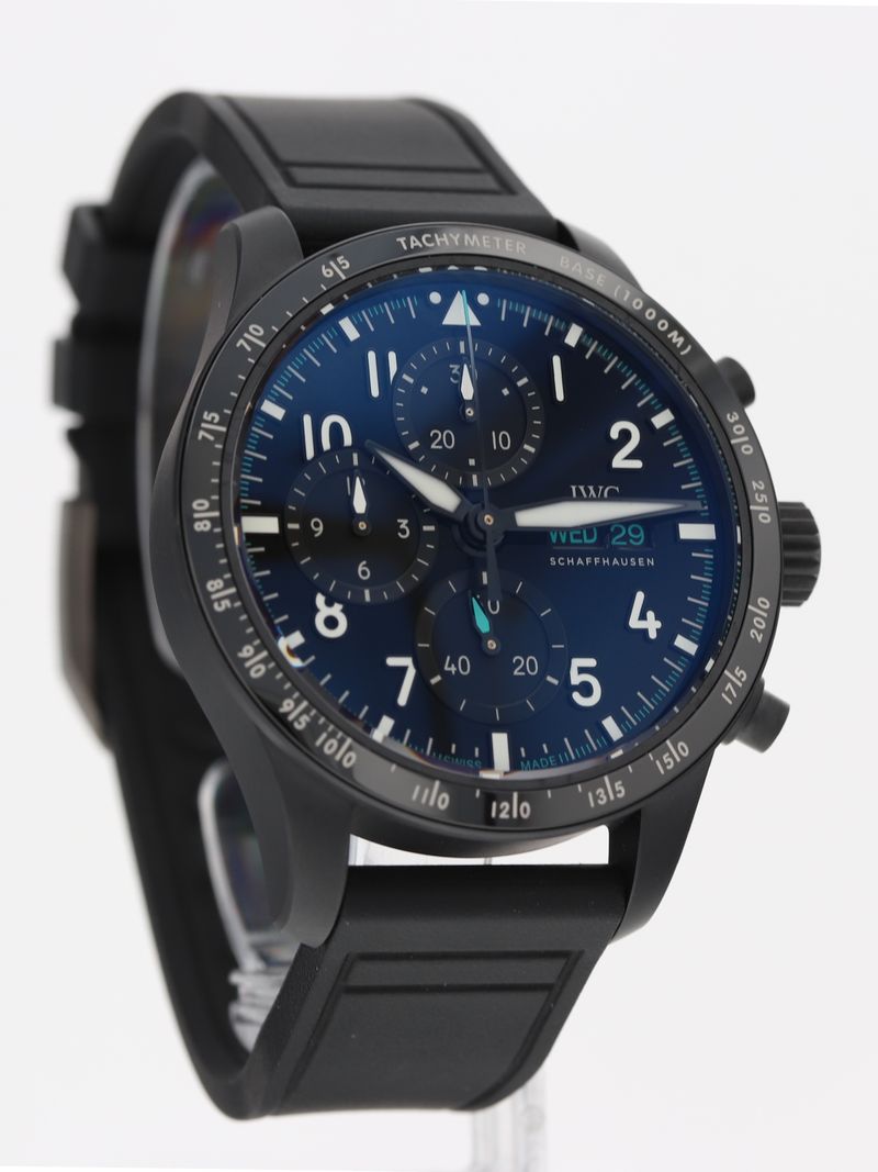 41075: IWC Pilot’s Watch Performance Chronograph 41 Mercedes-AMG PETRONAS Formula One™ Team, 2025 Full Set LIKE NEW
