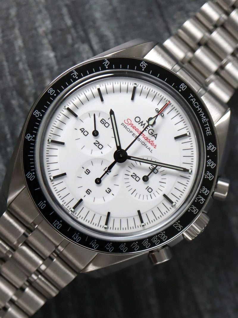 41069: Omega Speedmaster Moonwatch, Ref. 310.30.42.50.04.001, 2025 Full Set LIKE NEW
