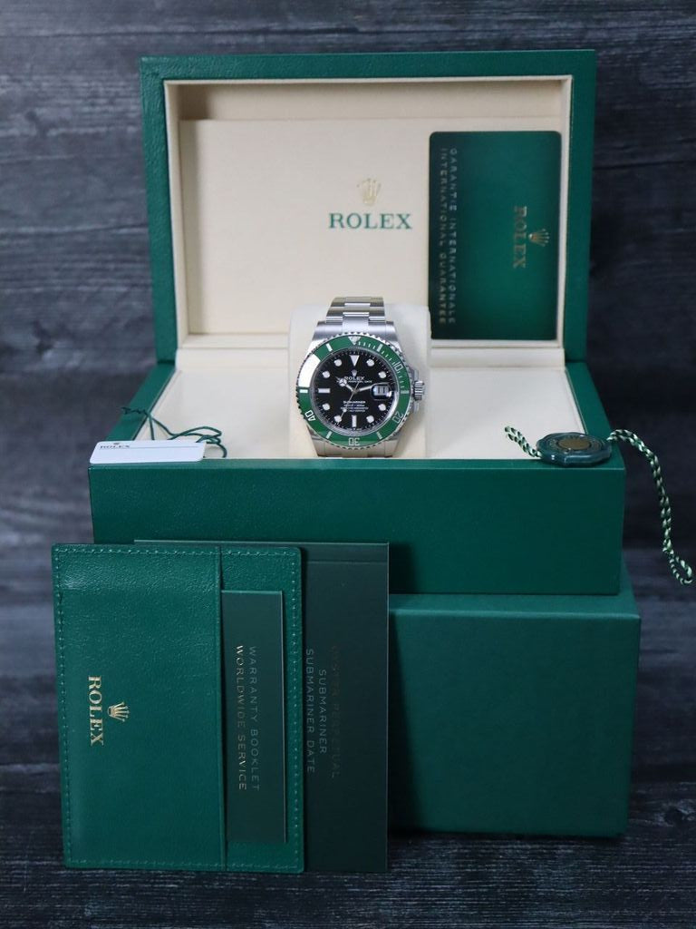 41132: Rolex Submariner 41, Ref. 126610LV, 2025 Full Set UNWORN