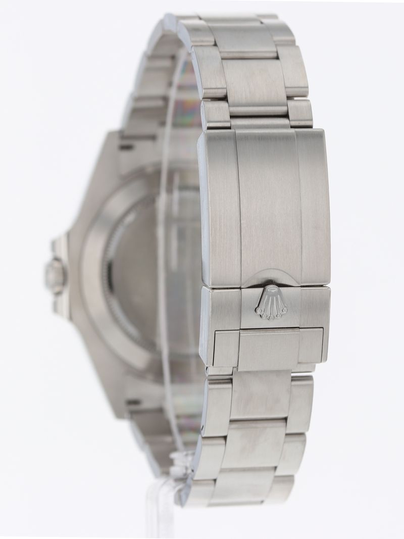 40875: Rolex Explorer II 42 "Polar", Ref. 226570, Box and 2024 Card