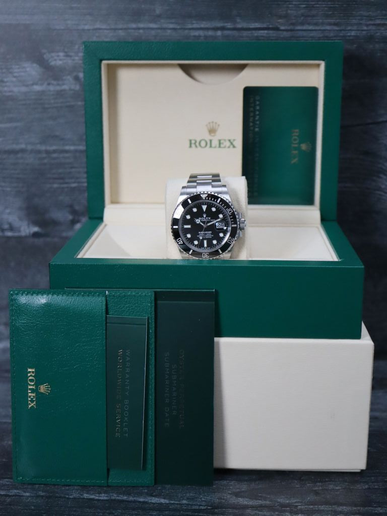 40881: Rolex Submariner 41, Ref. 126610LN, Box and 2021 Card