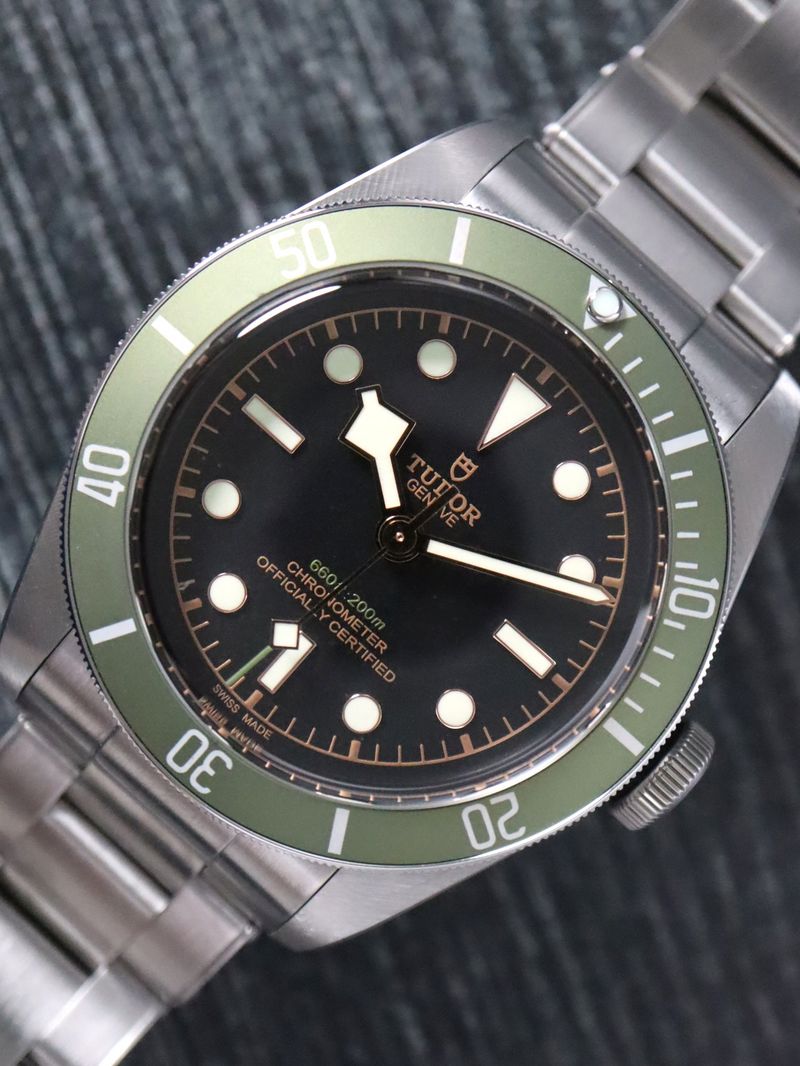 41083: Tudor Black Bay Harrods Special Edition, Ref. M79230G, 2024 Full Set