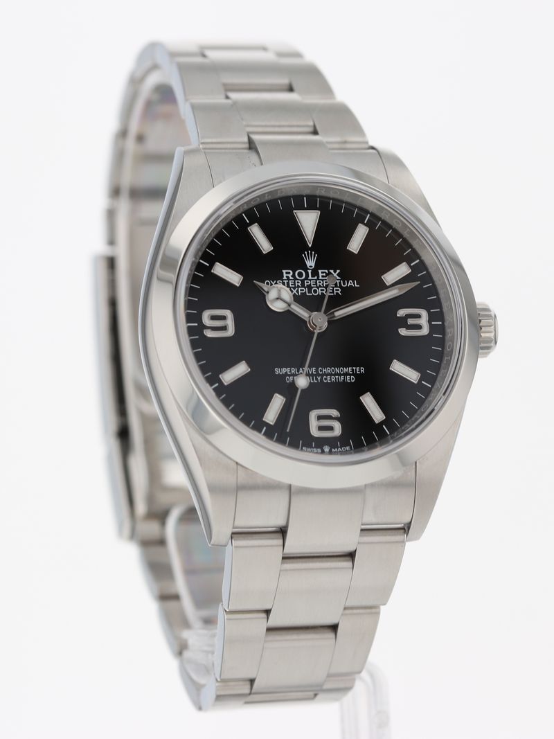 41030: Rolex Explorer 36, Ref. 124270, 2022 Full Set