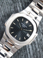 M39780: Patek Philippe Mid-Size Natuilus, Ref. 3900/001, Patek Papers 1991