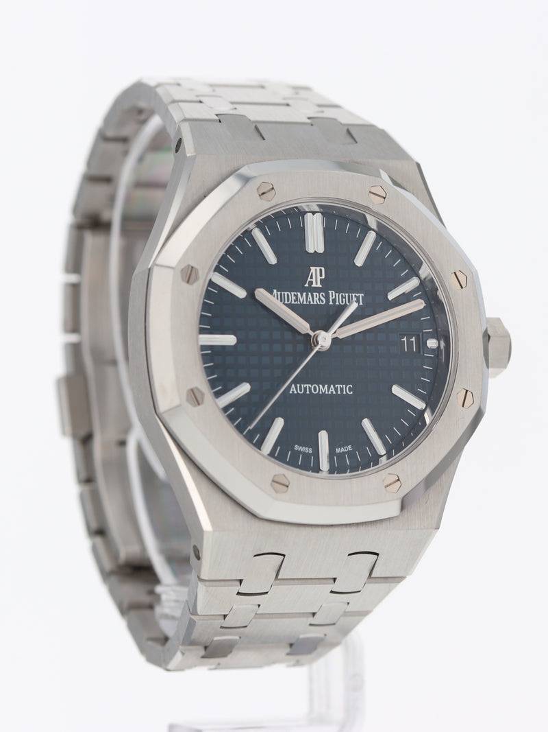 M41204: Audemars Piguet Royal Oak, Ref. 15450ST.OO.1256ST.03, Box and Card