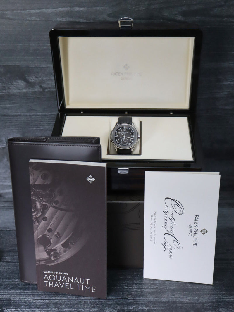 M41226: Patek Philippe Aquanaut Travel Time, Ref. 5164A-001, 2015 Full Set