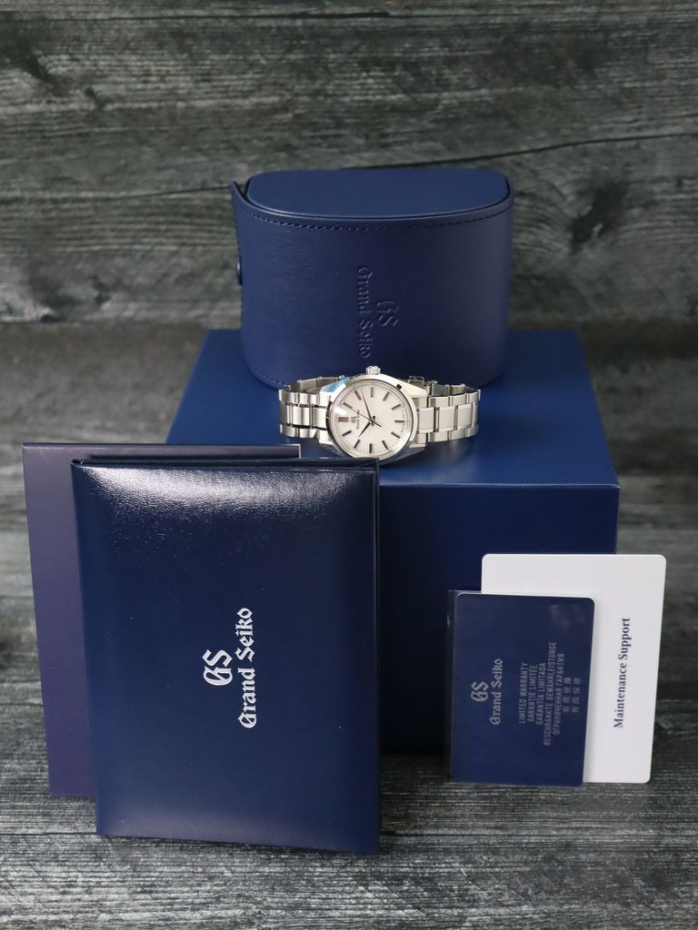 41181: Grand Seiko 44GS Heritage Collection, Ref. SBGW297, 2025 Full Set