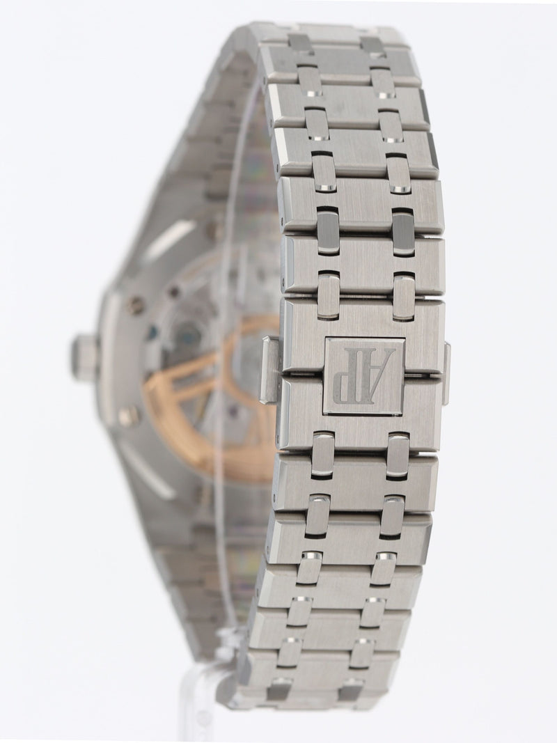 M41223: Audemars Piguet Royal Oak, Ref. 15500ST, Box and Card LIKE NEW