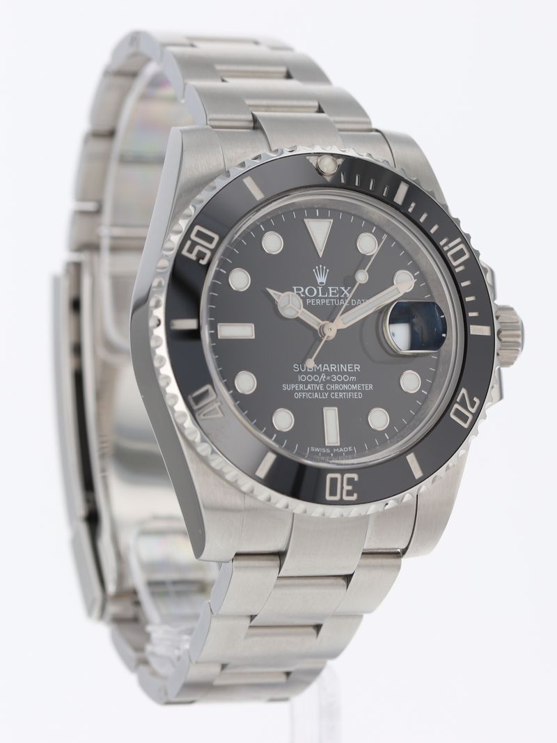 41140: Rolex Submariner 40, Ref. 116610LN, Rolex Box and 2015 Card