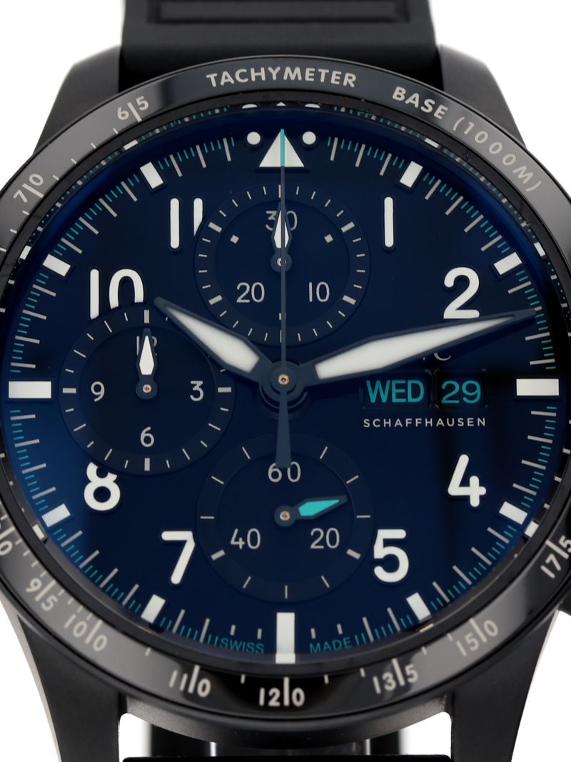 41075: IWC Pilot’s Watch Performance Chronograph 41 Mercedes-AMG PETRONAS Formula One™ Team, 2025 Full Set LIKE NEW