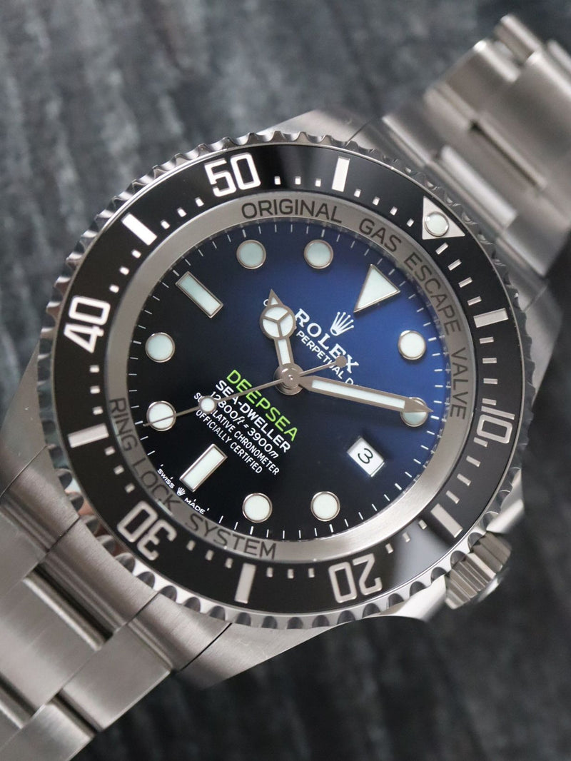 40990: Rolex DeepSea Sea-Dweller "James Cameron", Ref. 126660, 2022 Full Set