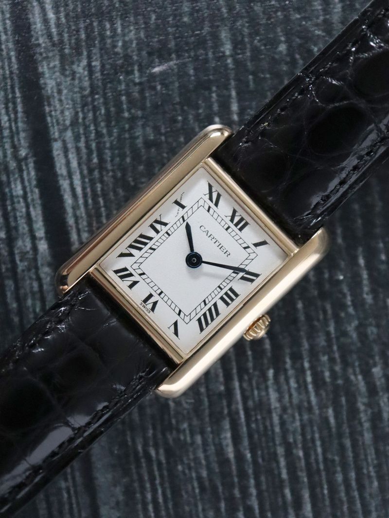 41128: Cartier 18k Small Tank Louis, Quartz, Ref. 86601